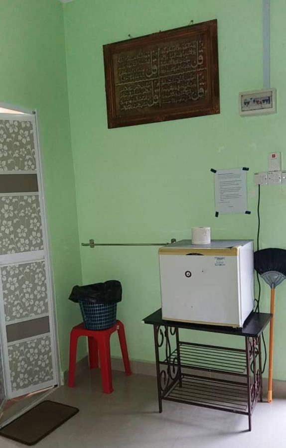 Dhia Irdina Homestay Paya Rewak Exterior photo
