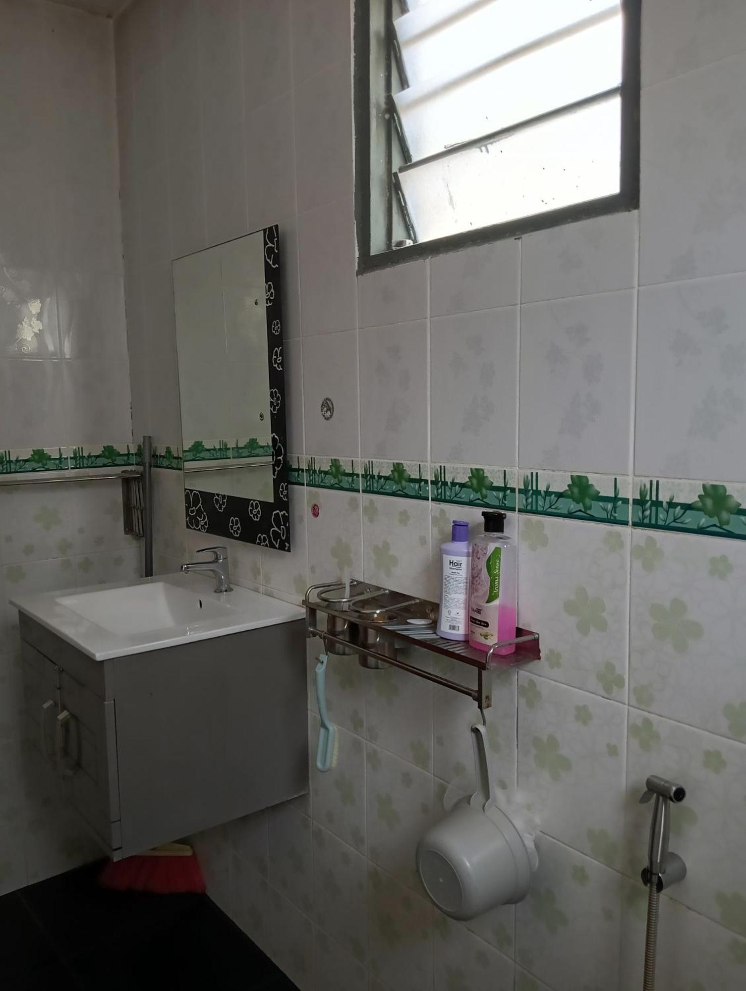 Dhia Irdina Homestay Paya Rewak Exterior photo