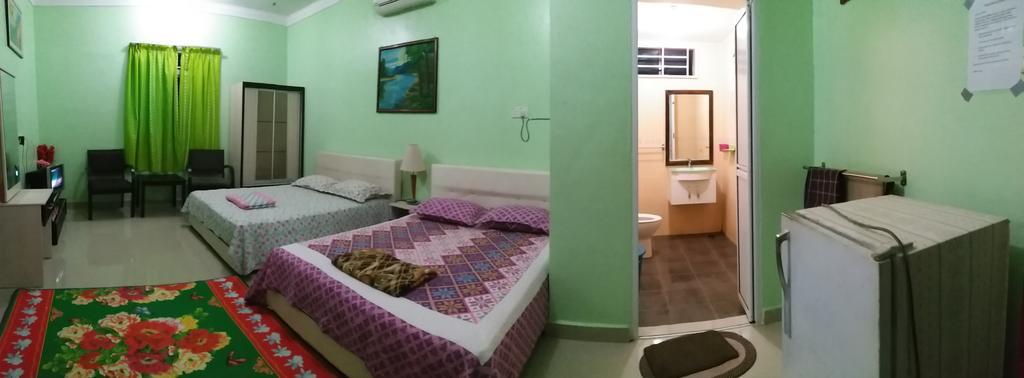 Dhia Irdina Homestay Paya Rewak Exterior photo